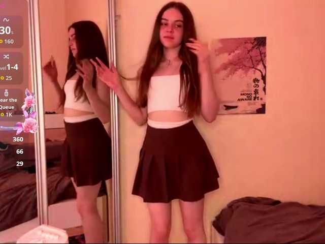 HereLora live cam on BongaCams