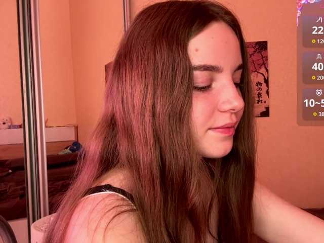 HereLora live cam on BongaCams