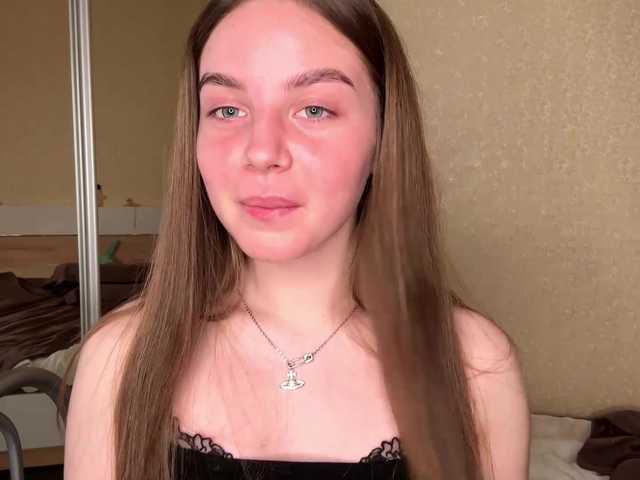 HereLora live cam on BongaCams