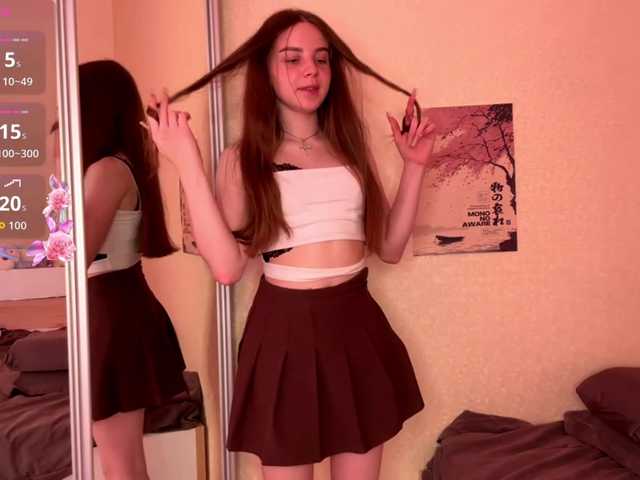 HereLora live cam on BongaCams