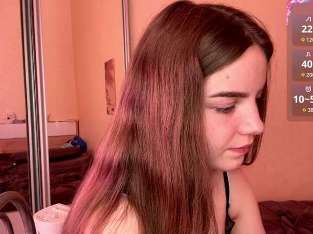 HereLora live cam on BongaCams