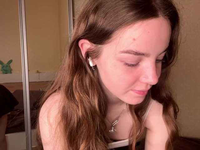 HereLora live cam on BongaCams