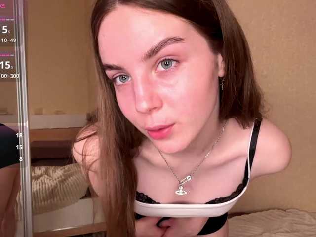HereLora live cam on BongaCams