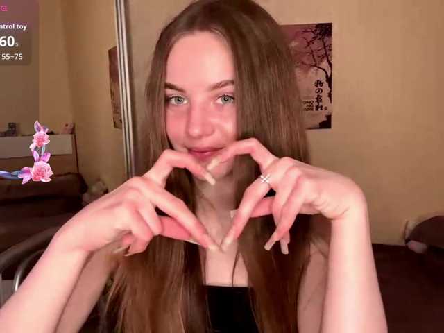 HereLora live cam on BongaCams