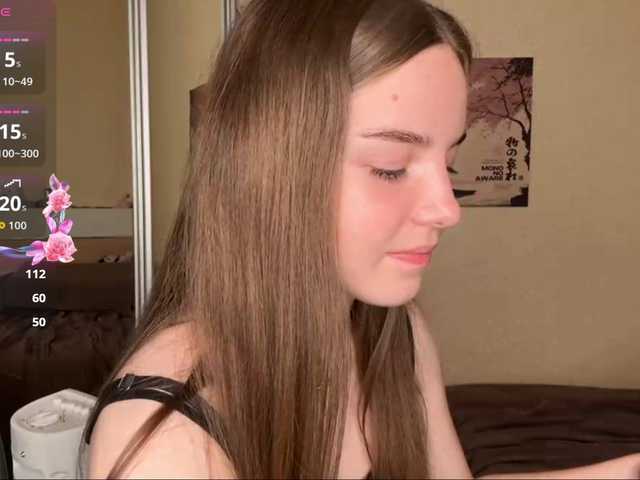 HereLora live cam on BongaCams