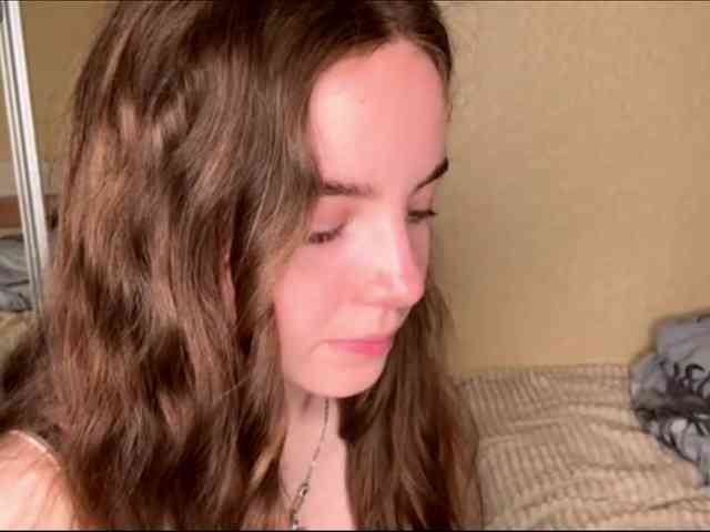 HereLora Sex Cam Show
