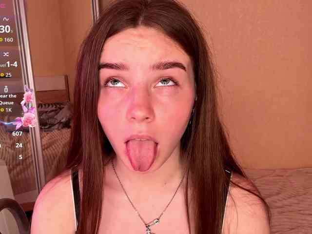 HereLora Sex Cam Show