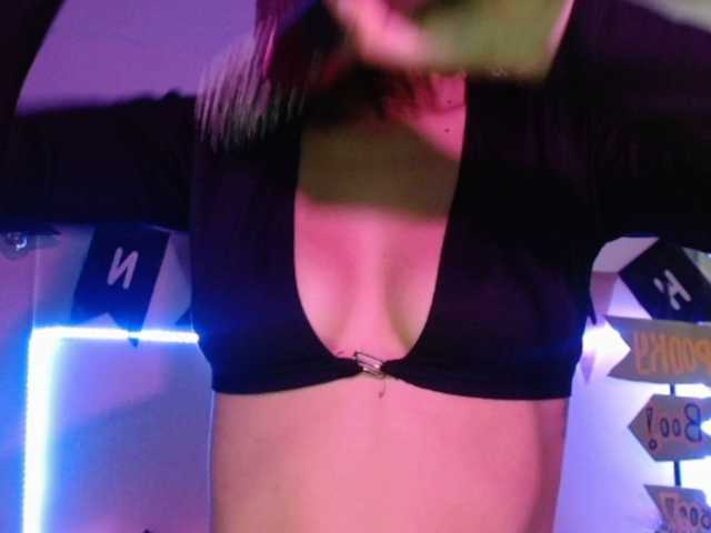 TiffanyBu live cam on BongaCams