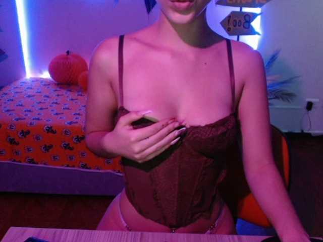 TiffanyBu live cam on BongaCams