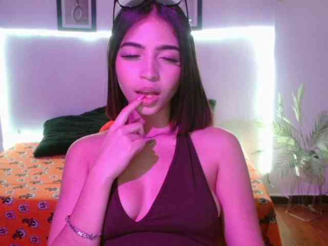 TiffanyBu webcam