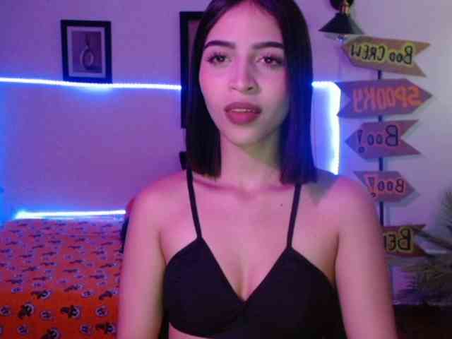 TiffanyBu webcam