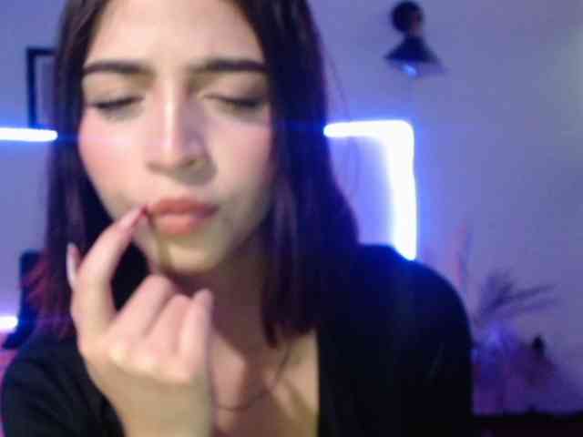 TiffanyBu webcam