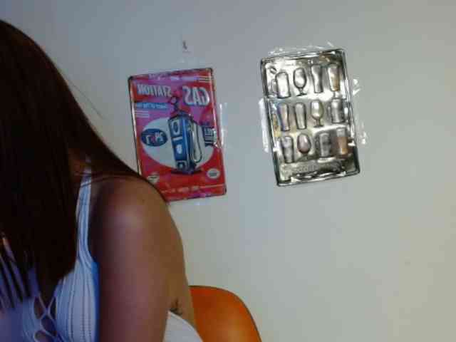 TiffanyBu webcam