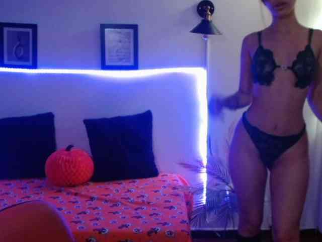 TiffanyBu webcam