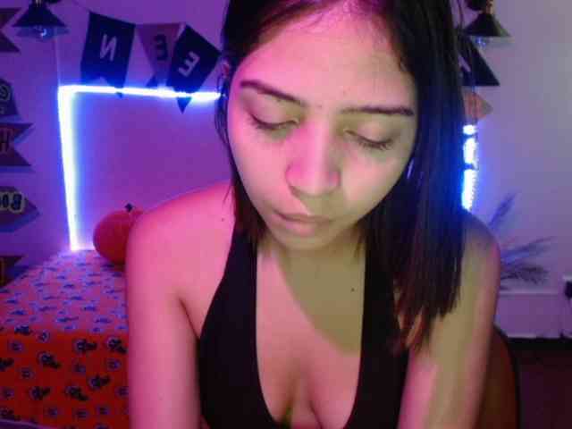 TiffanyBu webcam