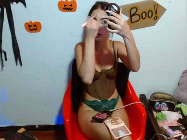 TiffanyBu webcam