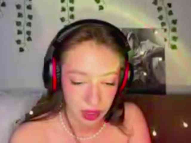 BeautifulLexie webcam