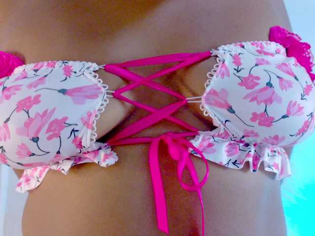 Onawa live cam on BongaCams