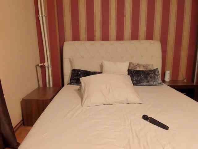 AshxleyPage webcam