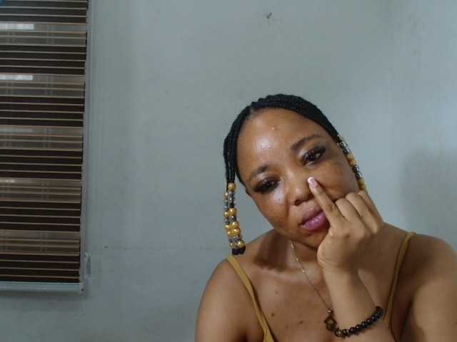 Pinkclit live cam on BongaCams