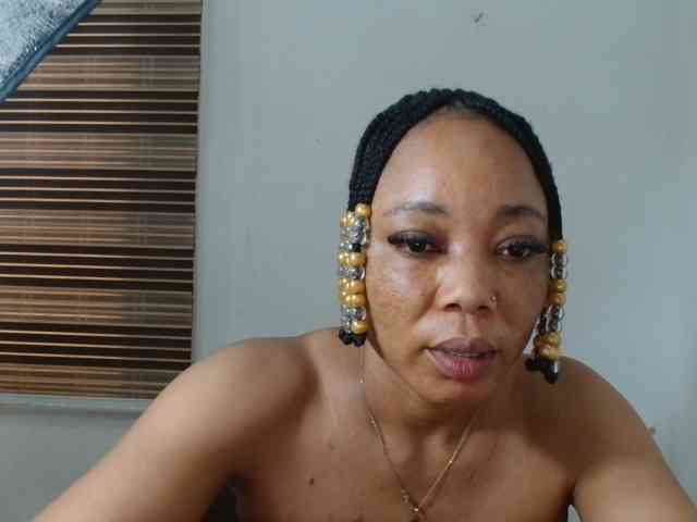 Pinkclit webcam