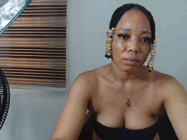 Pinkclit webcam