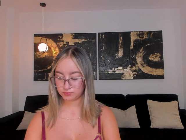 NovaSinclair live cam on BongaCams