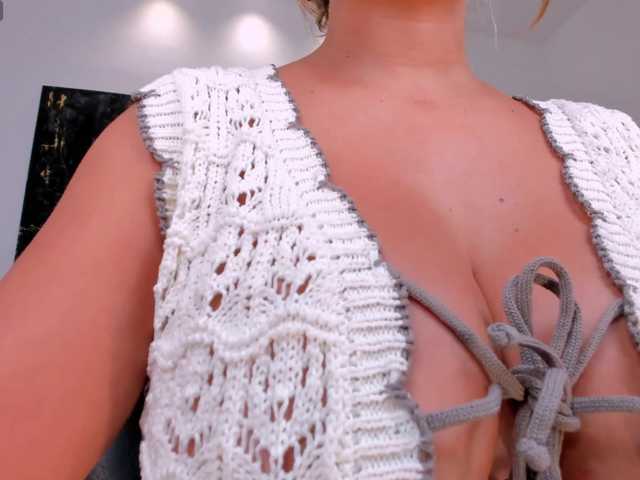 NovaSinclair live cam on BongaCams
