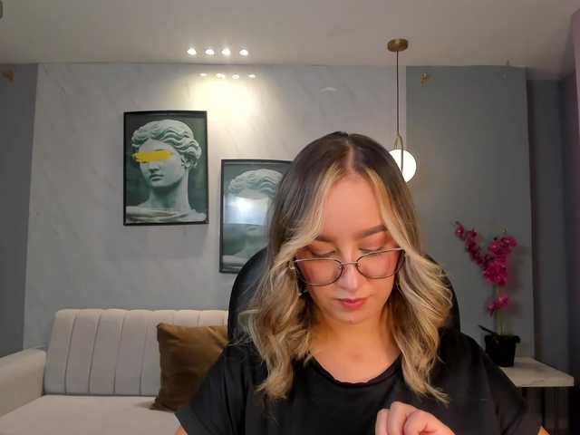 NovaSinclair live cam on BongaCams