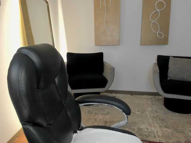 NovaSinclair, live now on BongaCams