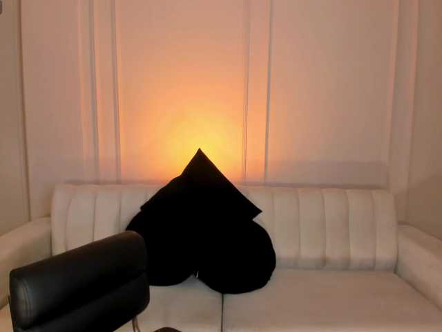 NovaSinclair live webcam show