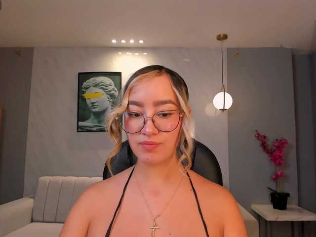 NovaSinclair live cam on BongaCams