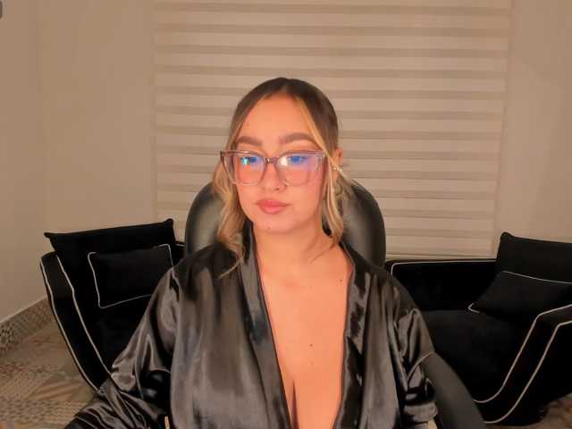 NovaSinclair live cam on BongaCams
