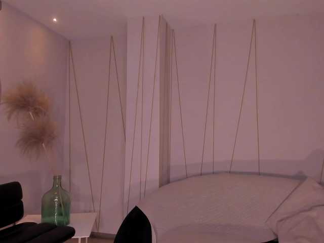 NovaSinclair live webcam show