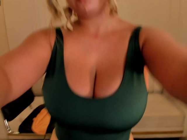 NovaSinclair live cam on BongaCams