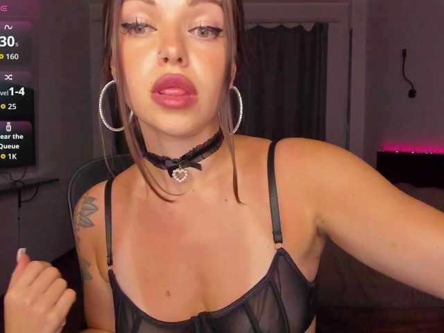 Kinkich live cam preview
