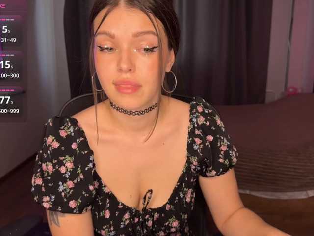 Kinkich live webcam show
