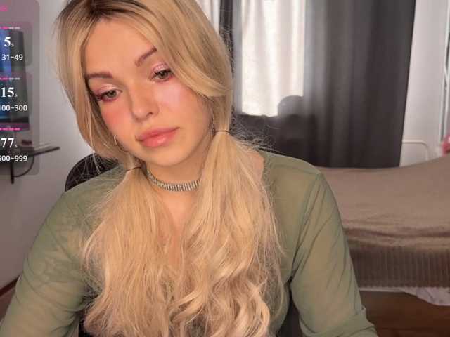 Kinkich live webcam show