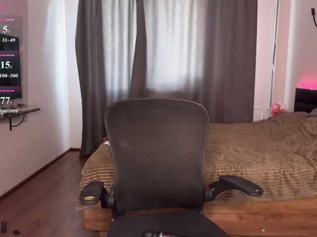 Kinkich live webcam show