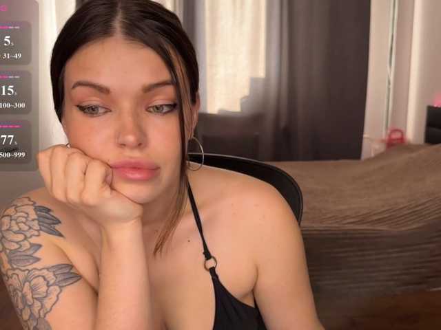 Kinkich live webcam show