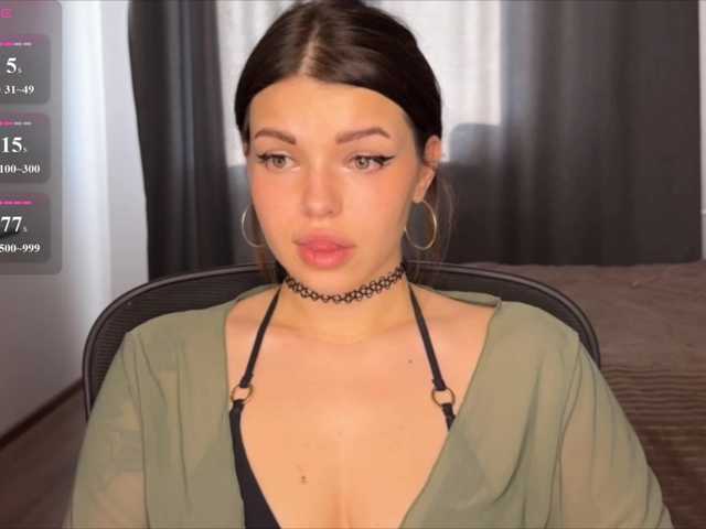 Kinkich live webcam show