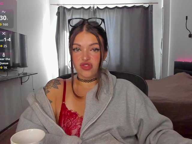 Kinkich live cam preview
