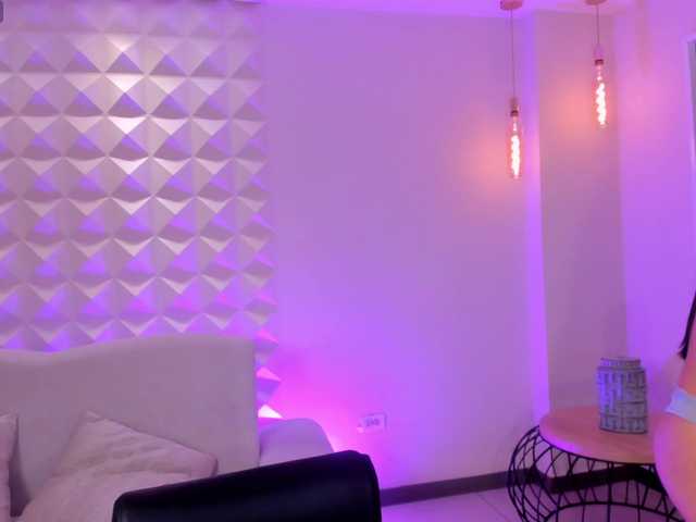 AmaraCollins live cam on BongaCams