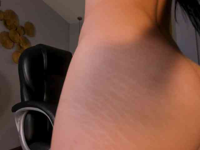 AmaraCollins webcam