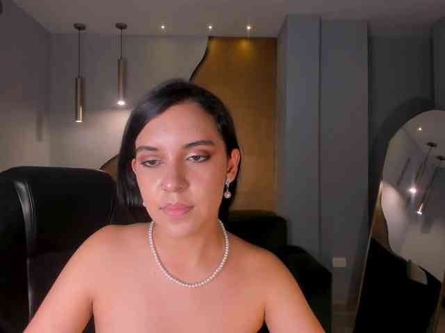 AmaraCollins webcam