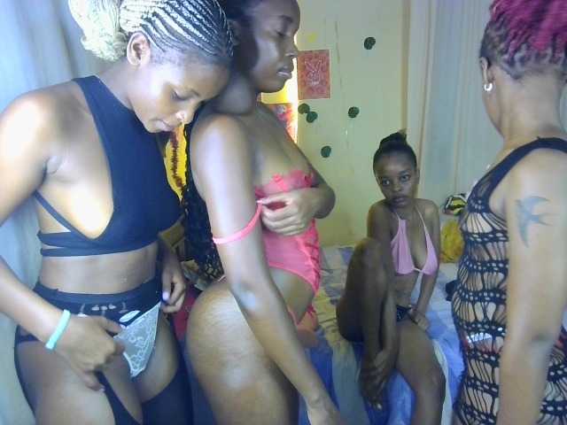 AfricansDoItBetter live cam on BongaCams