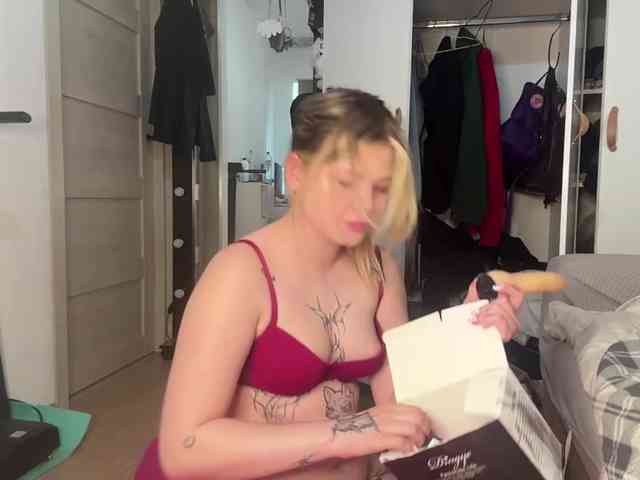 JessLuck1 webcam