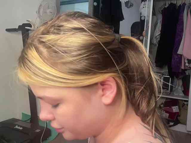JessLuck1 webcam
