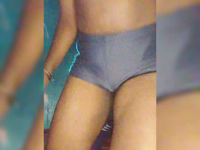 Bluemee live cam on BongaCams