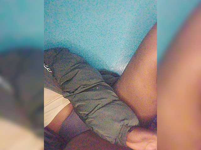 Bluemee live cam on BongaCams